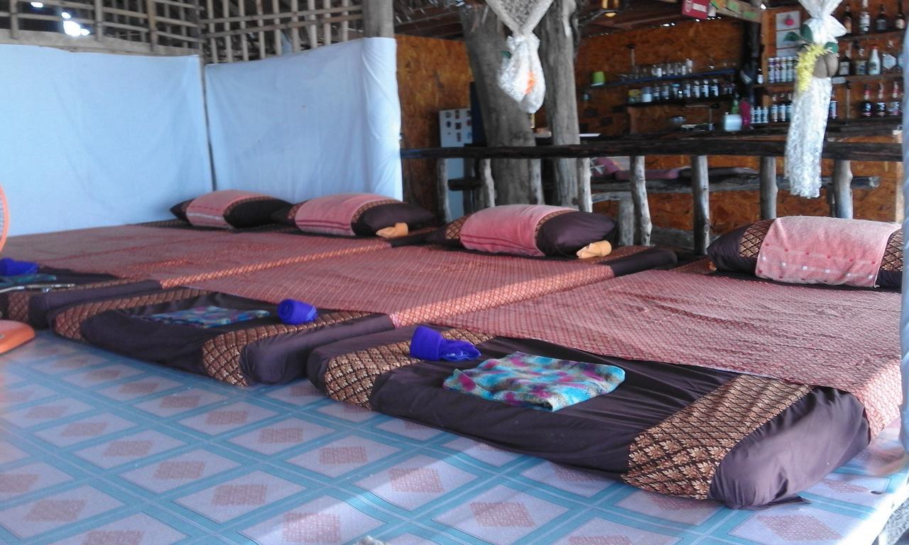 Relax Beach House Ko Lanta Exteriör bild